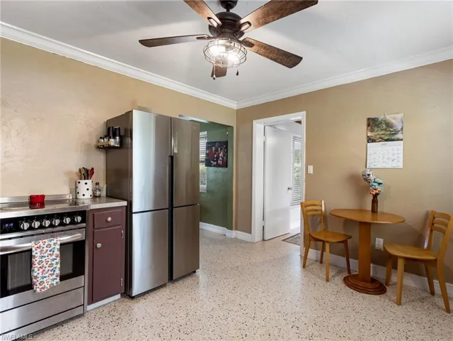 5521 Shaddelee Ln W, Fort Myers, Florida 33919