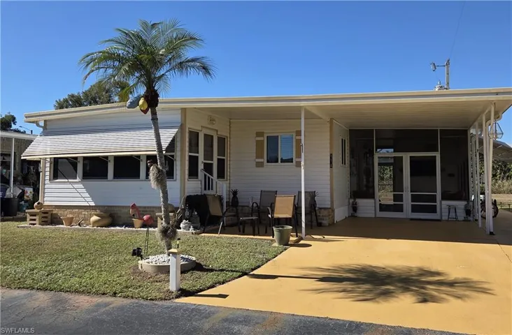 Gorgeously upgraded doublewide at the ABSOLUTE BEST PRICE in Lazy Days Village!