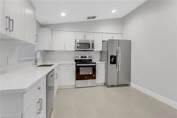 2130  Wilson N BLVD, Naples, FL 34120