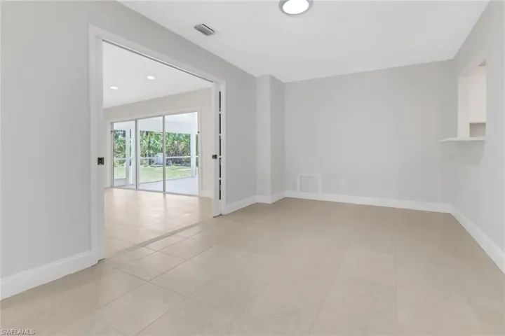 2130  Wilson N BLVD, Naples, FL 34120