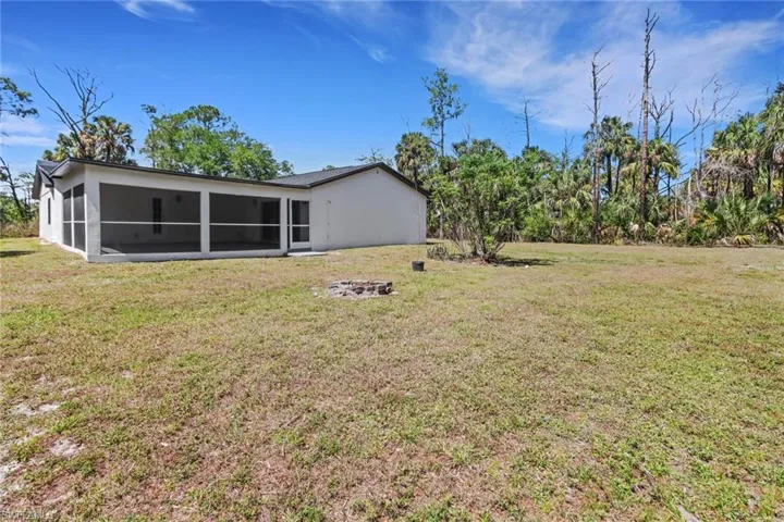 2130  Wilson N BLVD, Naples, FL 34120