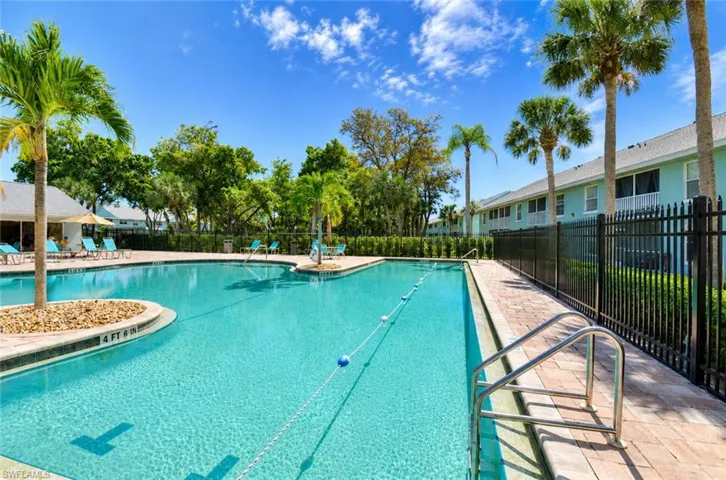169 Grand Oaks Way N204, Naples, Florida 34110