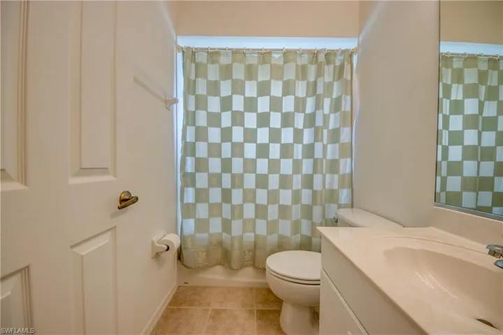 3950  Schefflera  DR, North Fort Myers, FL 33917