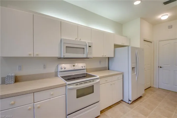 3950  Schefflera  DR, North Fort Myers, FL 33917
