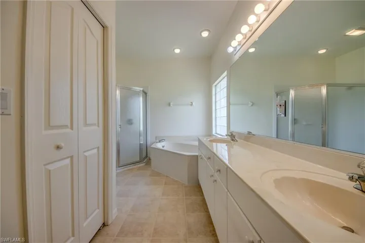 Dual Vanity