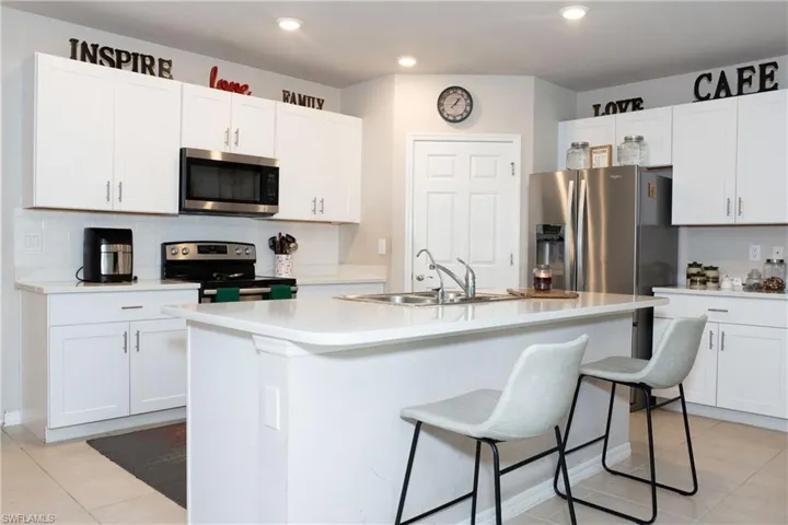 5190 42nd St Ne, Naples, Florida 34120