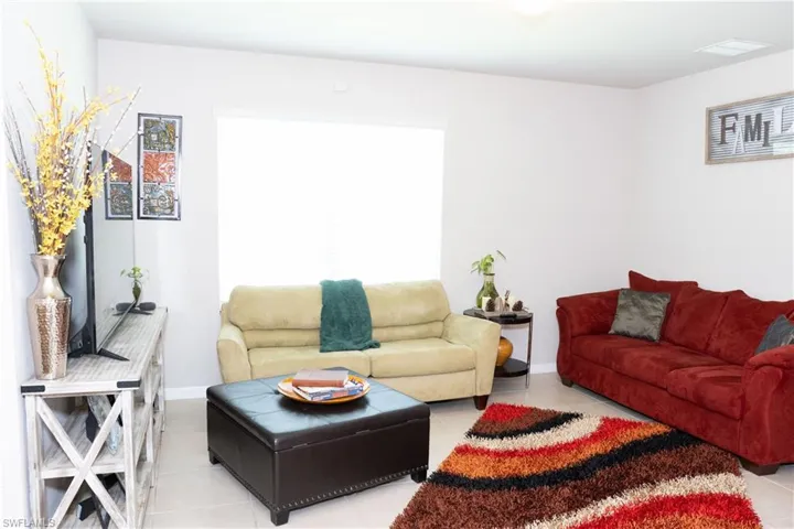 5190 42nd St Ne, Naples, Florida 34120