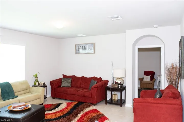 5190 42nd St Ne, Naples, Florida 34120