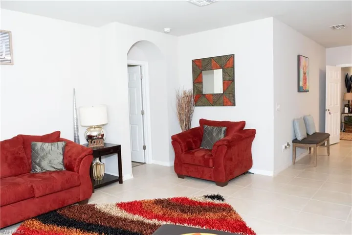 5190 42nd St Ne, Naples, Florida 34120