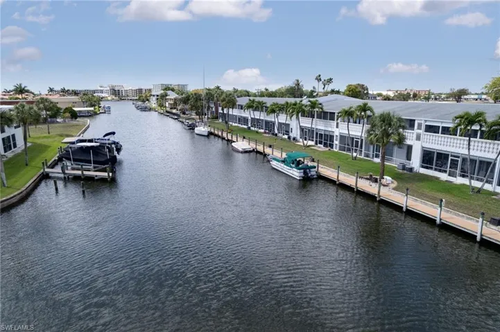 708 Victoria Dr 105, Cape Coral, Florida 33904