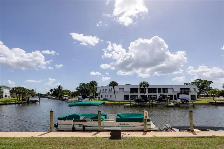 708 Victoria Dr 105, Cape Coral, Florida 33904