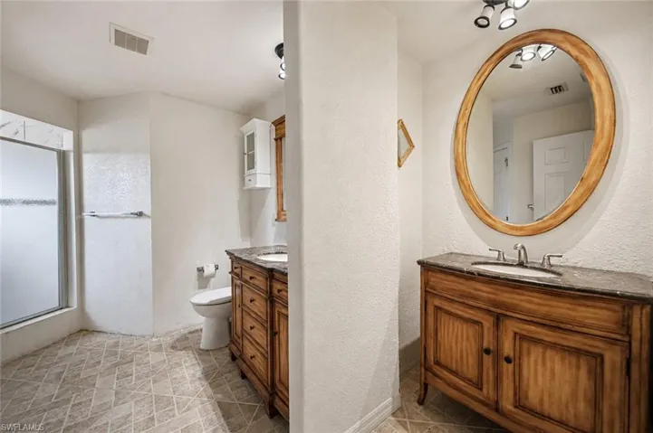 20 Hampton Ave, Lehigh Acres, Florida 33936