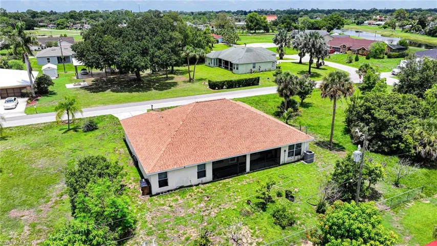 20 Hampton Ave, Lehigh Acres, Florida 33936