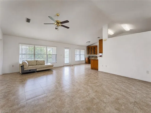 20 Hampton Ave, Lehigh Acres, Florida 33936