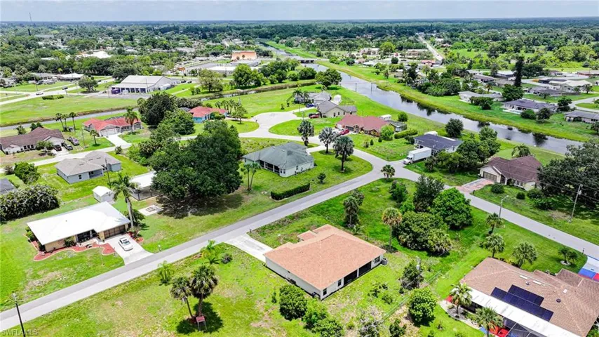 20 Hampton Ave, Lehigh Acres, Florida 33936