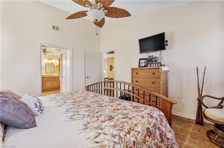 3355  Clubview  DR, NORTH FORT MYERS, FL 33917