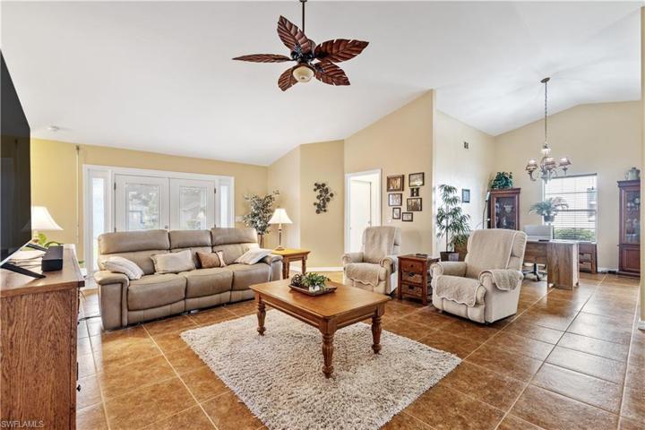 3355  Clubview  DR, NORTH FORT MYERS, FL 33917