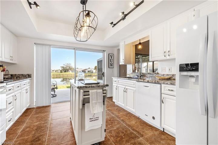 3355  Clubview  DR, NORTH FORT MYERS, FL 33917