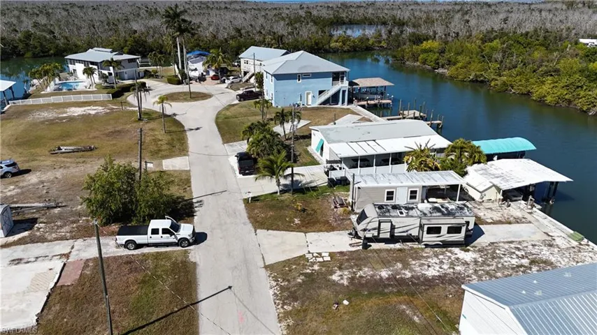 3900 Royal Palm Dr, St. James City, Florida 33956