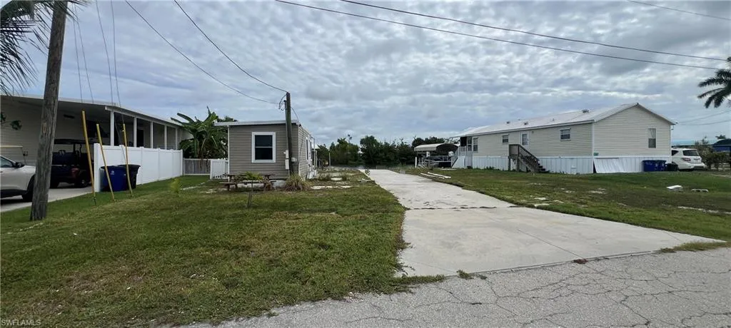 3900 Royal Palm Dr, St. James City, Florida 33956