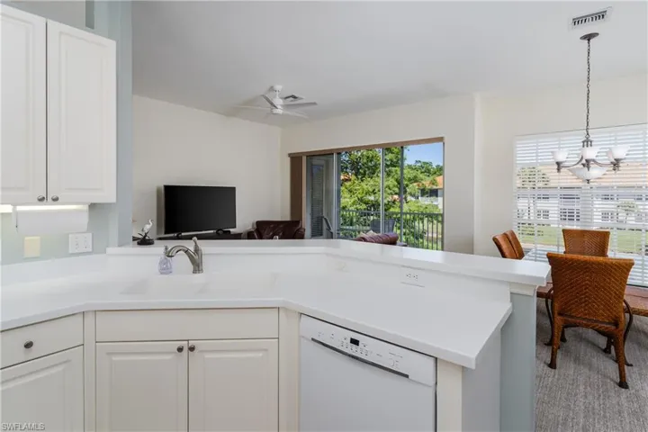 1265 Egrets Lndg # 202, Naples Fl 34108