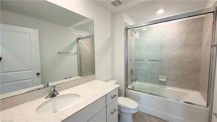4007 San Clemente Ct, North Fort Myers, Florida 33917