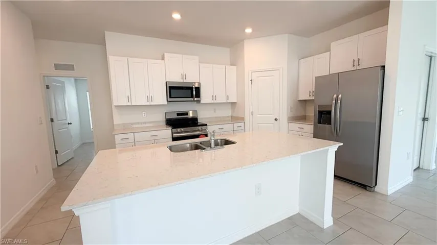 4007 San Clemente Ct, North Fort Myers, Florida 33917