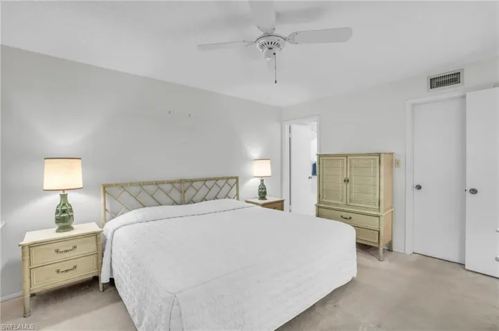 PRIMARY BEDROOM SUITE
