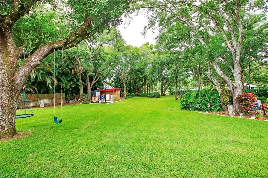 4691 Long Lake DR, Fort Myers, FL 33905,225048214