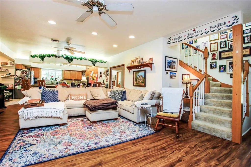 4691 Long Lake DR, Fort Myers, FL 33905,225048214