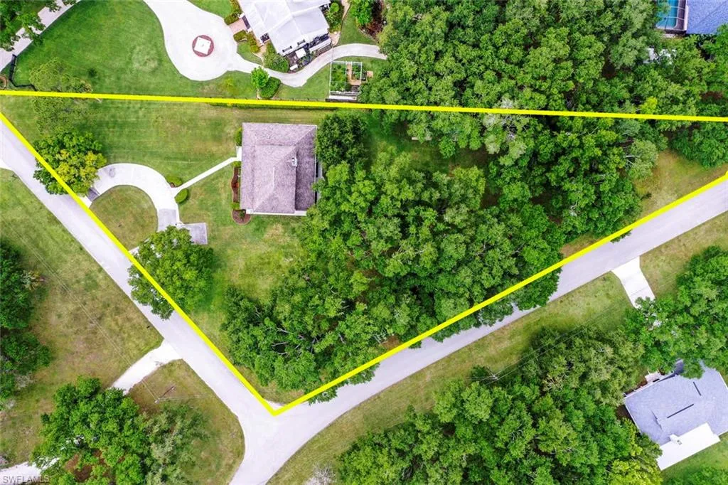 4691 Long Lake DR, Fort Myers, FL 33905,225048214