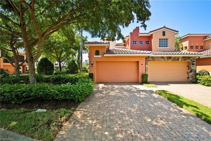 Corner Lot, End Unit