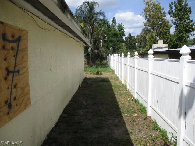 124  Holland  ST, North Fort Myers, FL 33917