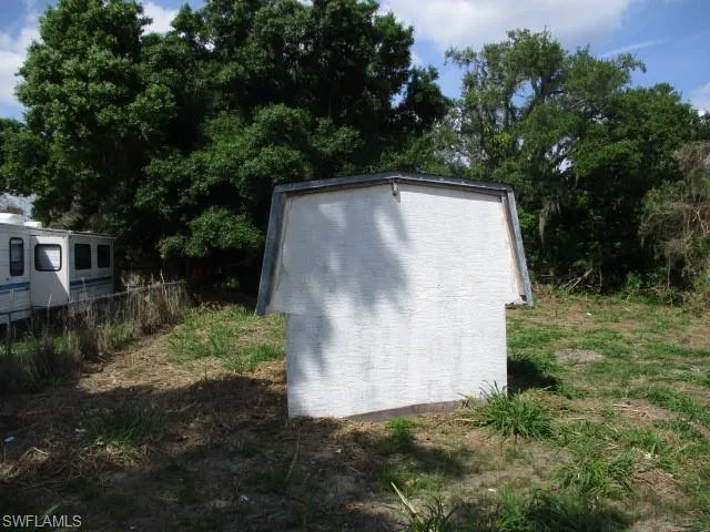124  Holland  ST, North Fort Myers, FL 33917