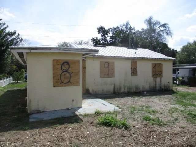 124  Holland  ST, North Fort Myers, FL 33917