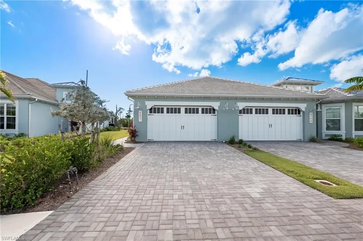 6403  Negril Isle  DR, Naples, FL 34113