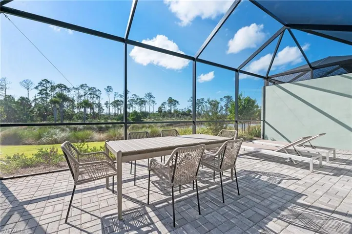 6403  Negril Isle  DR, Naples, FL 34113