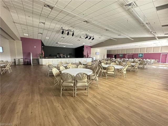 Large Ballroom w/Stage