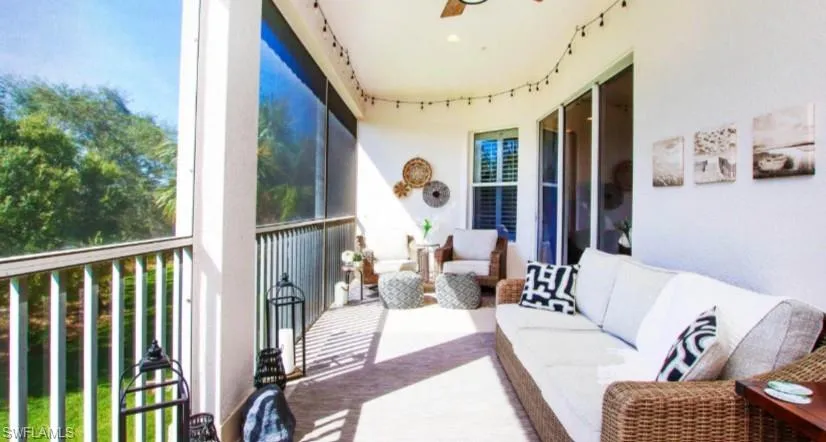 Balcony with an outdoor living space