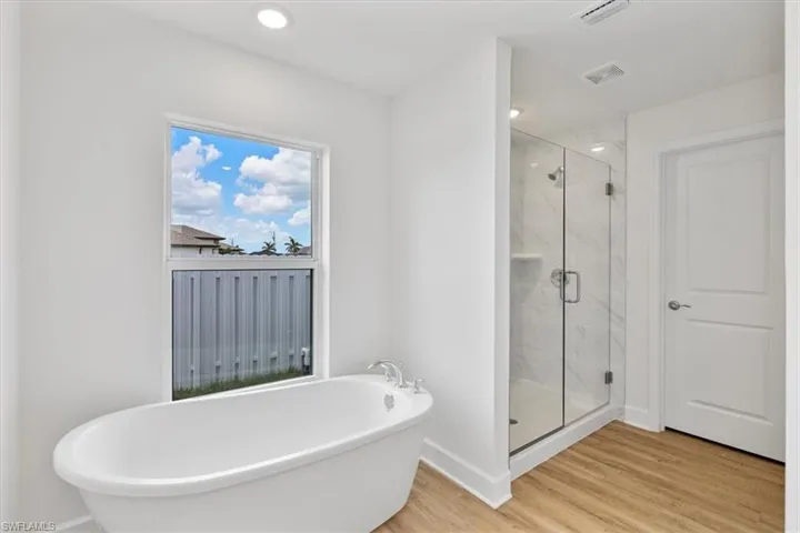 824 NW 8th  TER, Cape Coral, FL 33993