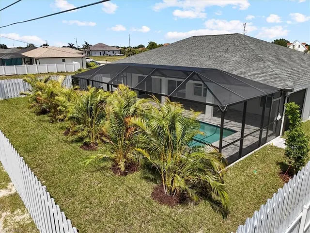 824 NW 8th  TER, Cape Coral, FL 33993