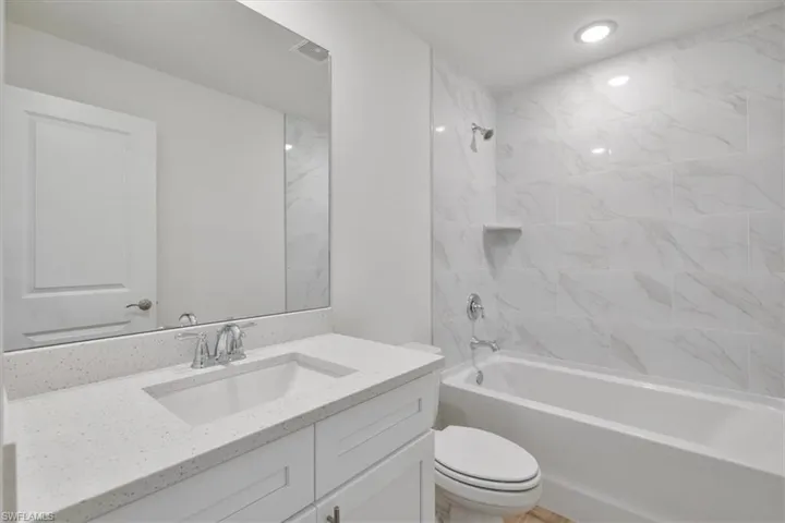 824 NW 8th  TER, Cape Coral, FL 33993