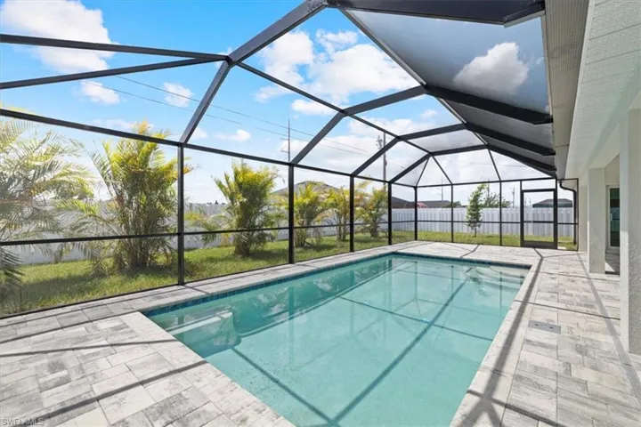 824 NW 8th  TER, Cape Coral, FL 33993