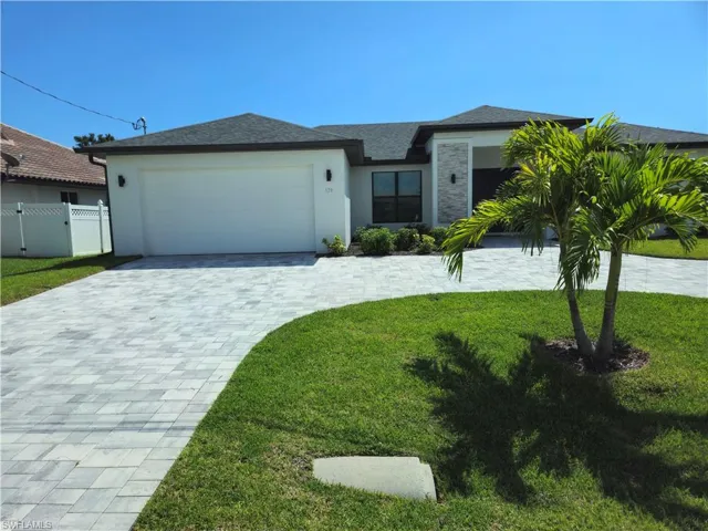 136 Kamal Pkwy, Cape Coral, Florida 33904