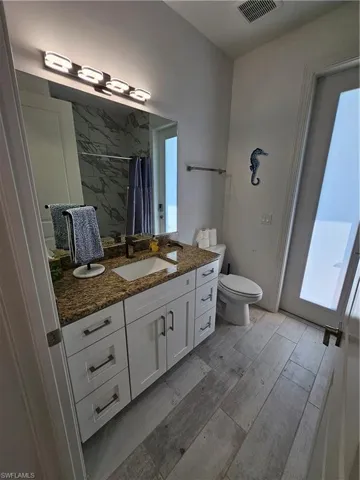 136 Kamal Pkwy, Cape Coral, Florida 33904