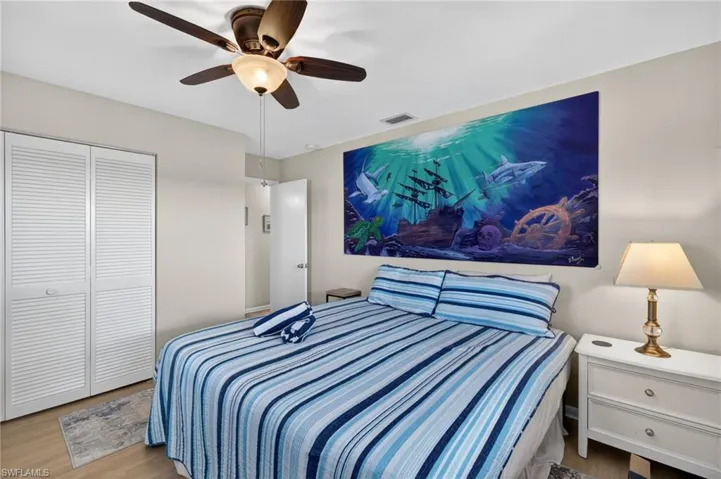 Guest bedroom 1 with KING SIZE BED!