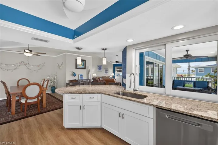 Open kitchen design to interact with friends and family!