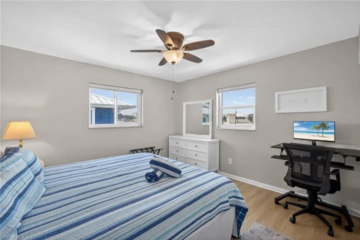 Guest bedroom 1 with KING SIZE BED!