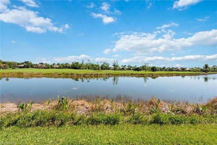 3725  Montreux  LN, Naples, FL 34114