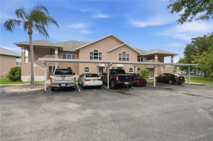 20 Cosmopolitan Dr 4, Lehigh Acres, Florida 33936